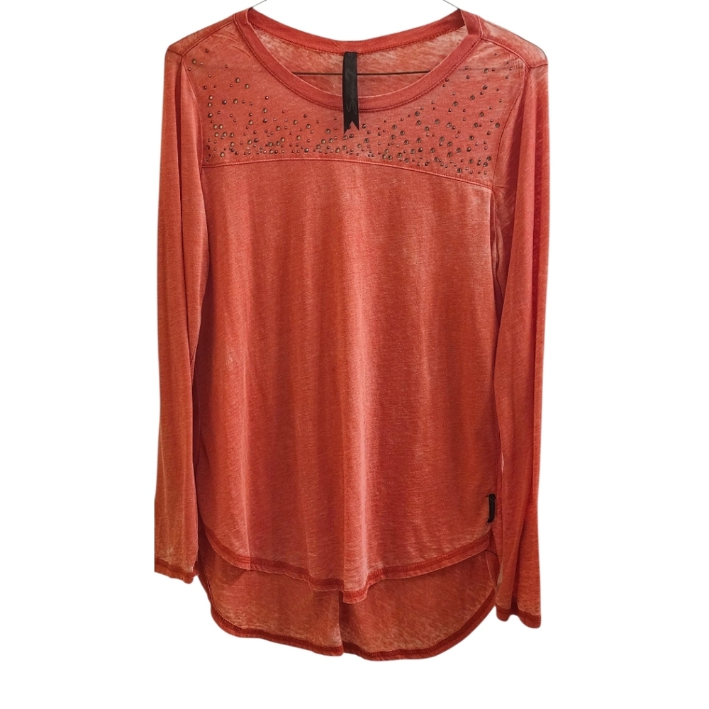 Seven7 Studded Yoke Long Sleeve Top Tomato Red Medium High Low Hem